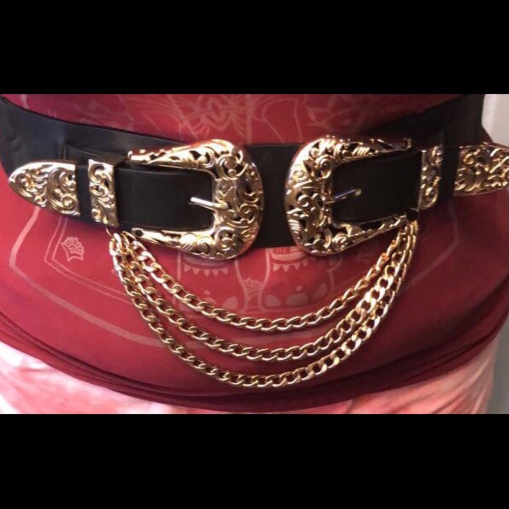 Statement Belt!! - Picture 7 of 13